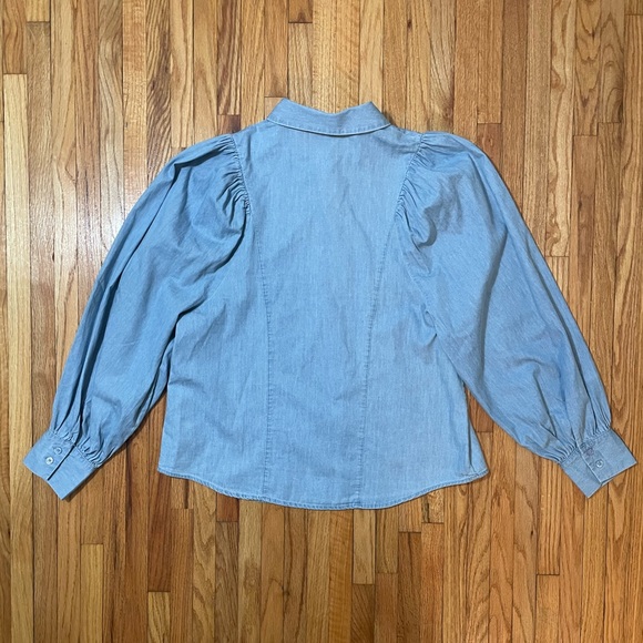 WHO WHAT WEAR Chambray Button-up - Picture 9 of 14